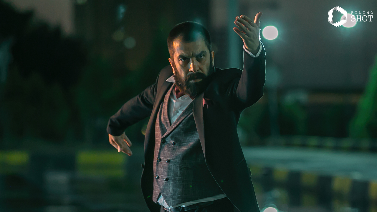 عباس جمشیدی فر در فیلم تمساح خونی