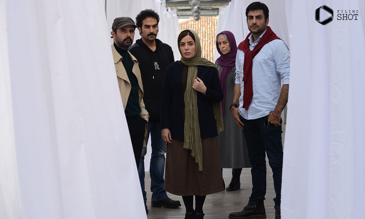 سپیده آرمان حامد کمیلی سهیلا رضوی علی مصفا رضا یزدانی در نمایی از فیلم آهو