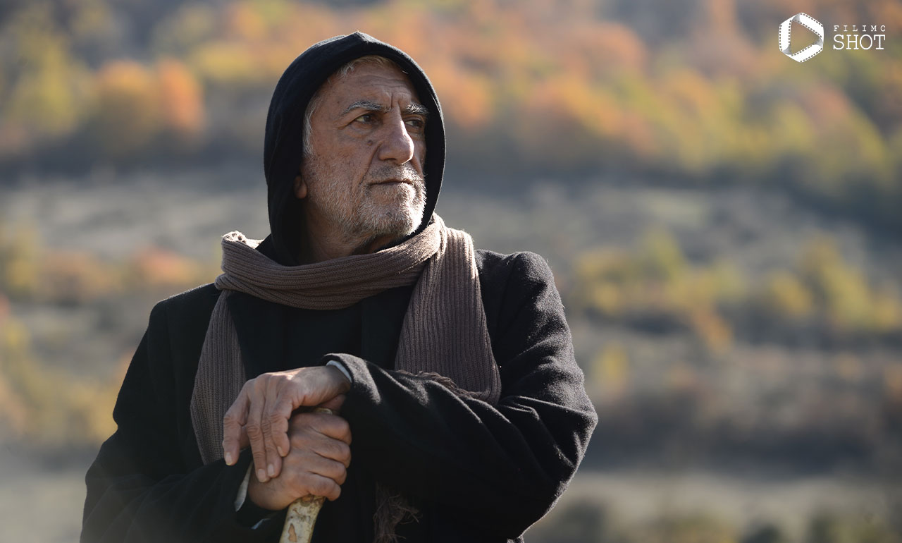 رضا کیانیان در نمایی از فیلم آهو